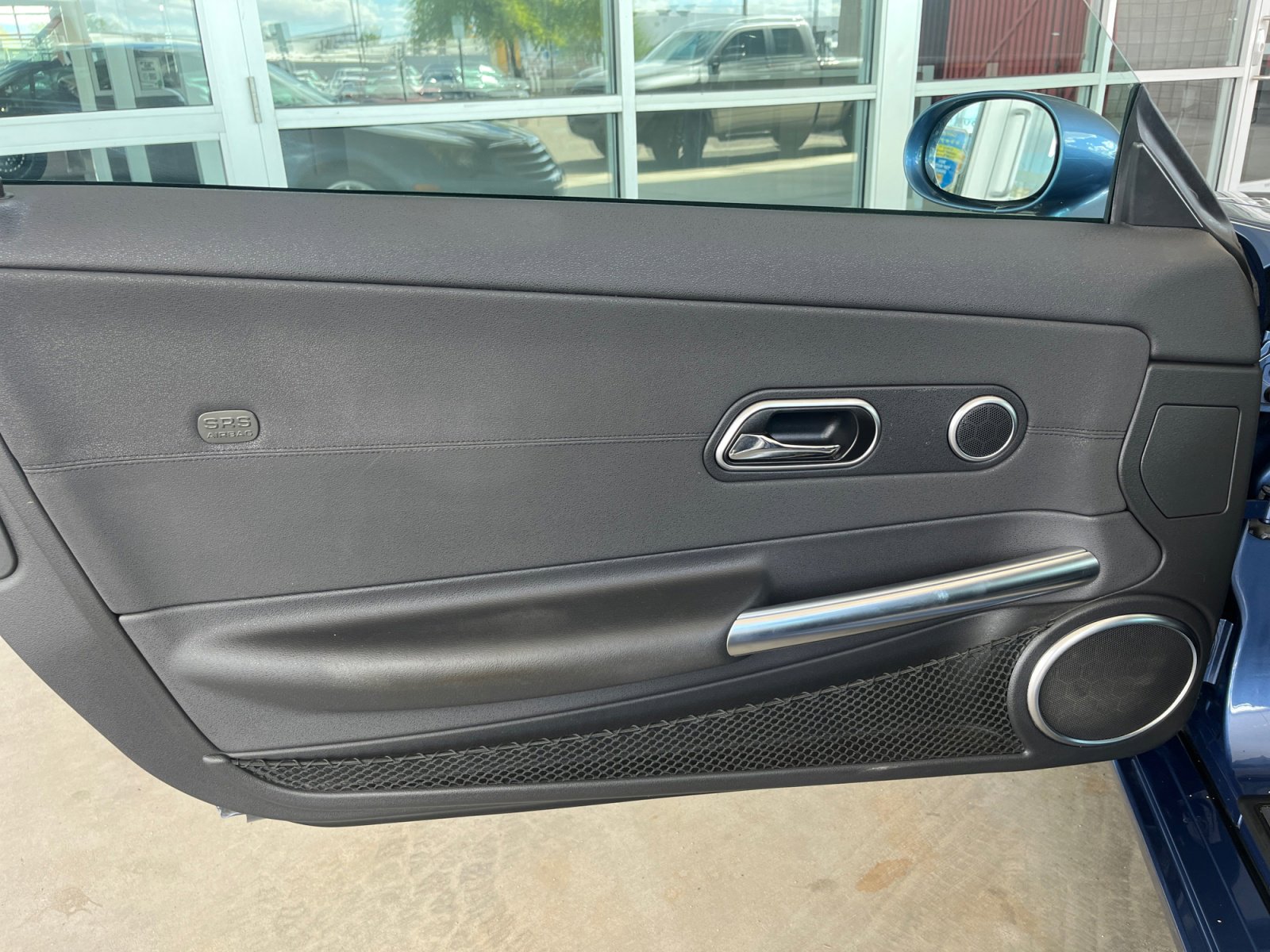 Used 2005 Chrysler Crossfire SRT-6 image 13