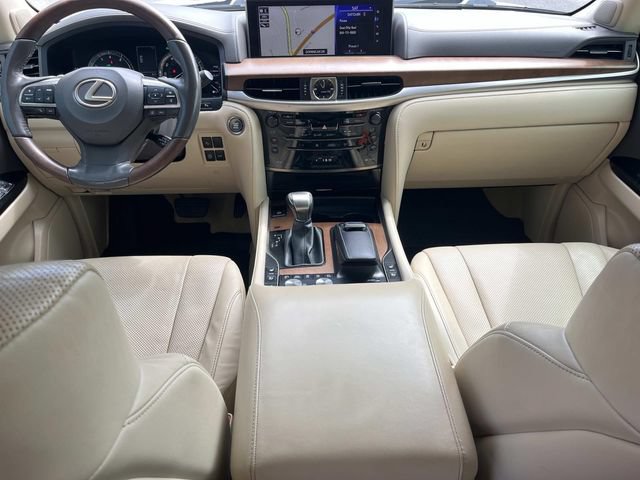 Used 2019 Lexus LX 570 4WD w/ Luxury Package image 12