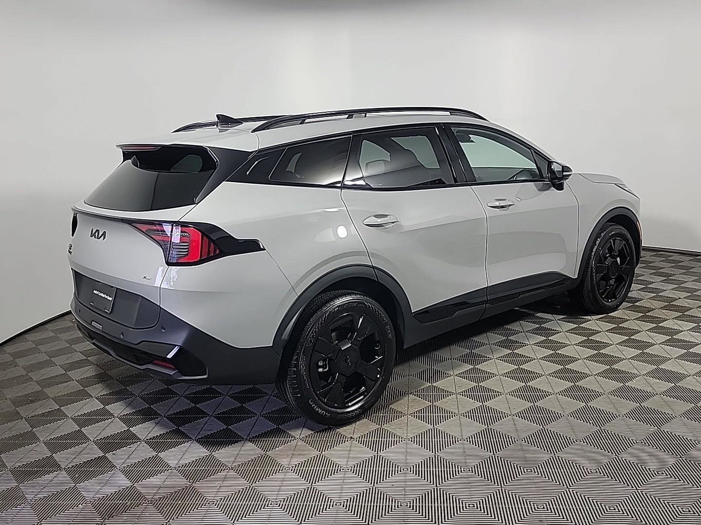 Used 2026 Kia Sportage X-Line w/ X-Line Premium Package AWD/4WD image 4