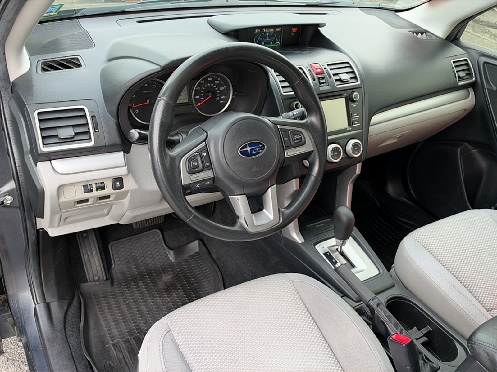 Used 2018 Subaru Forester 2.5i w/ Alloy Wheel Package AWD/4WD image 11