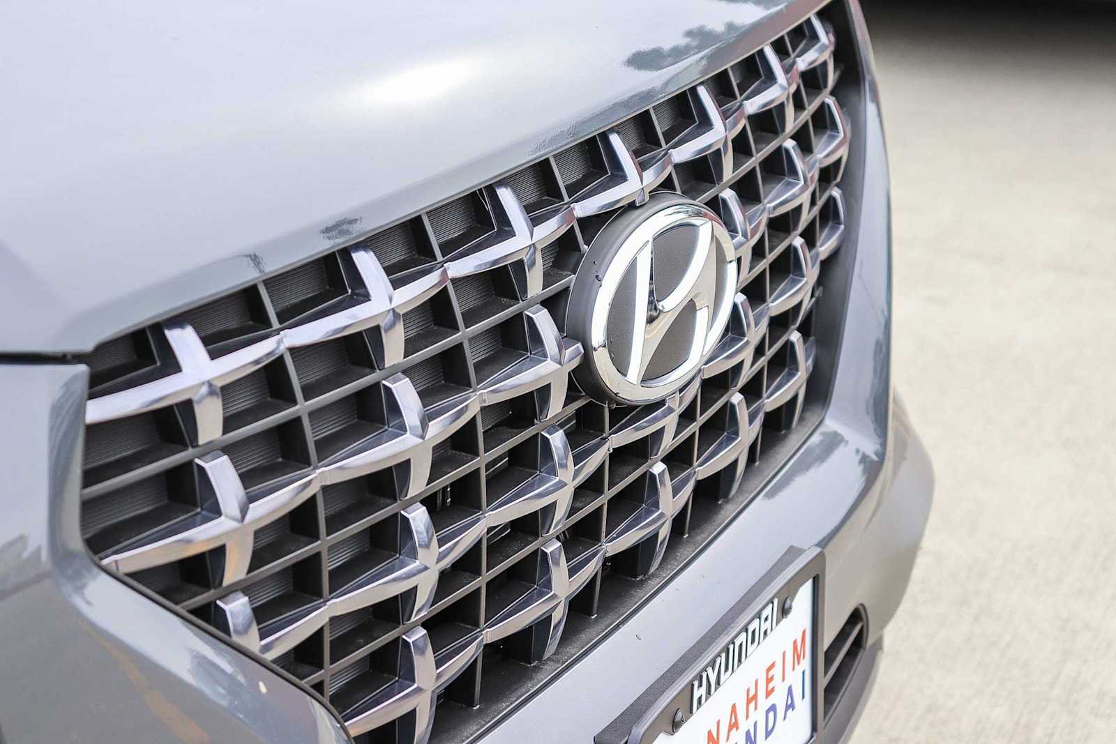New 2026 Hyundai Venue SEL FWD image 6