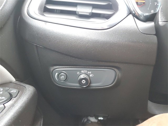 Used 2020 Chevrolet Equinox LS w/ LS Convenience Package image 23