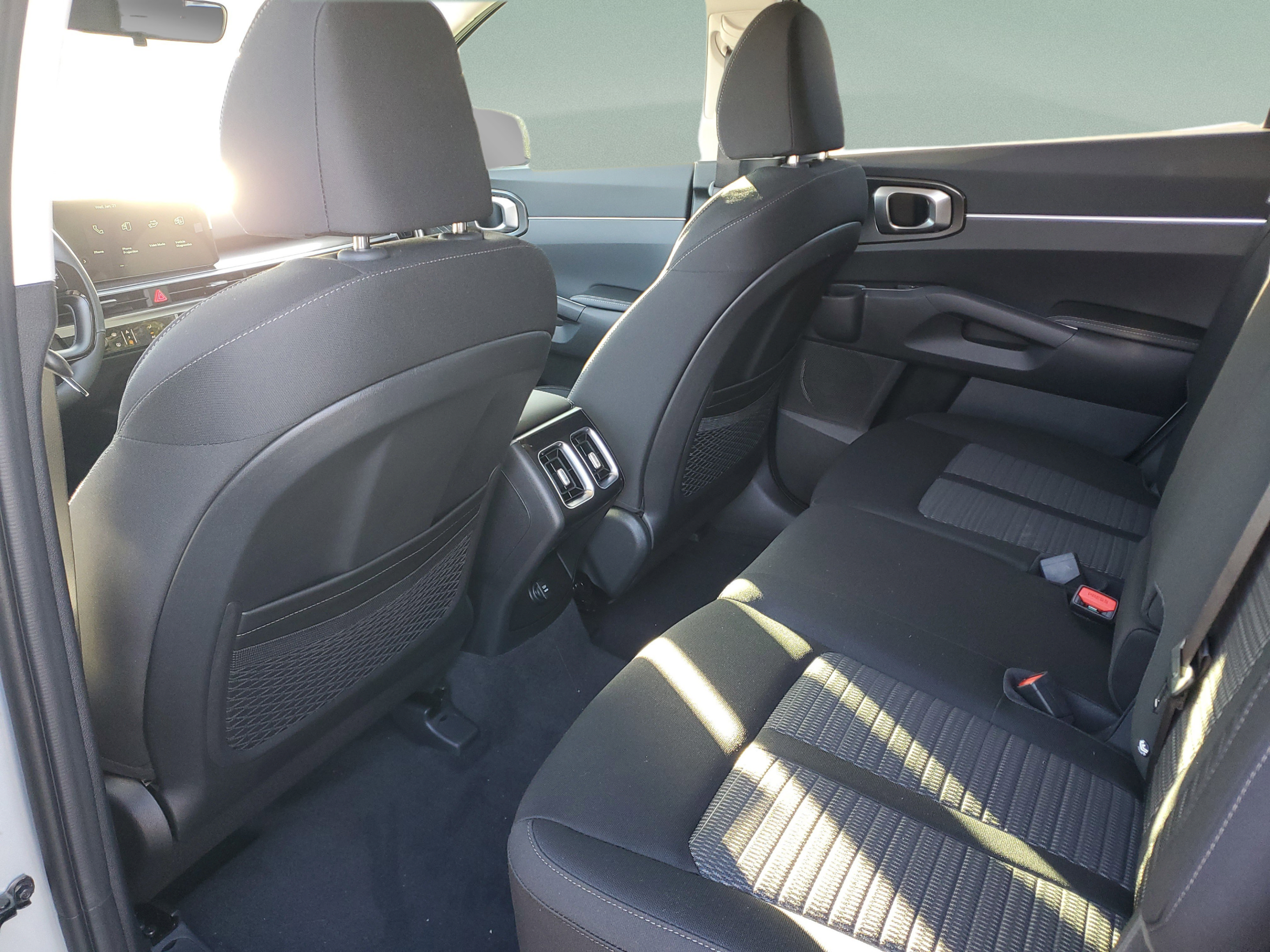 New 2026 Kia Sorento LX FWD image 6