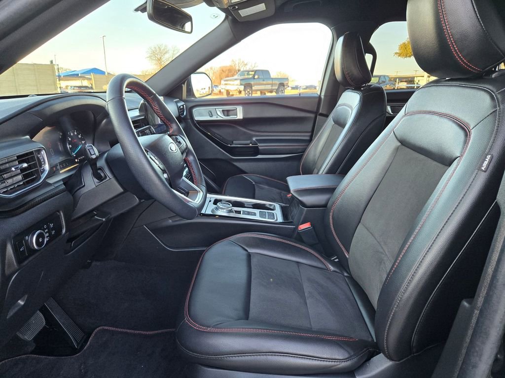 Used 2024 Ford Explorer ST-Line w/ Class IV Trailer Tow Package image 9