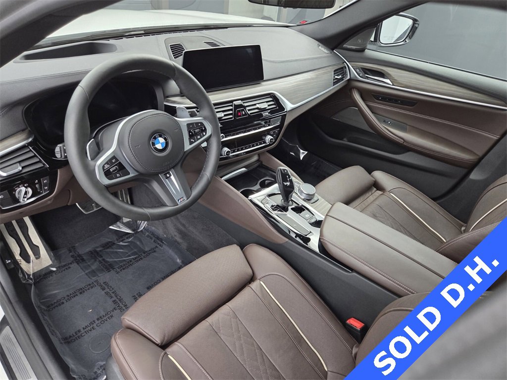 Used 2020 BMW 540i xDrive w/ Executive Package image 32
