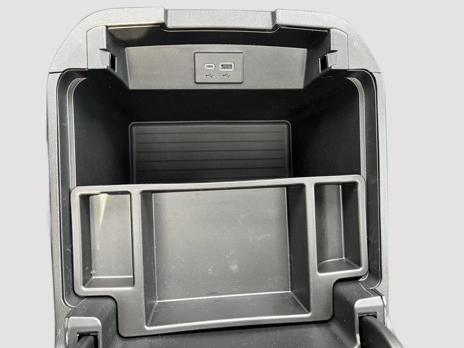 Used 2023 Chevrolet Suburban RST w/ Luxury Package image 32