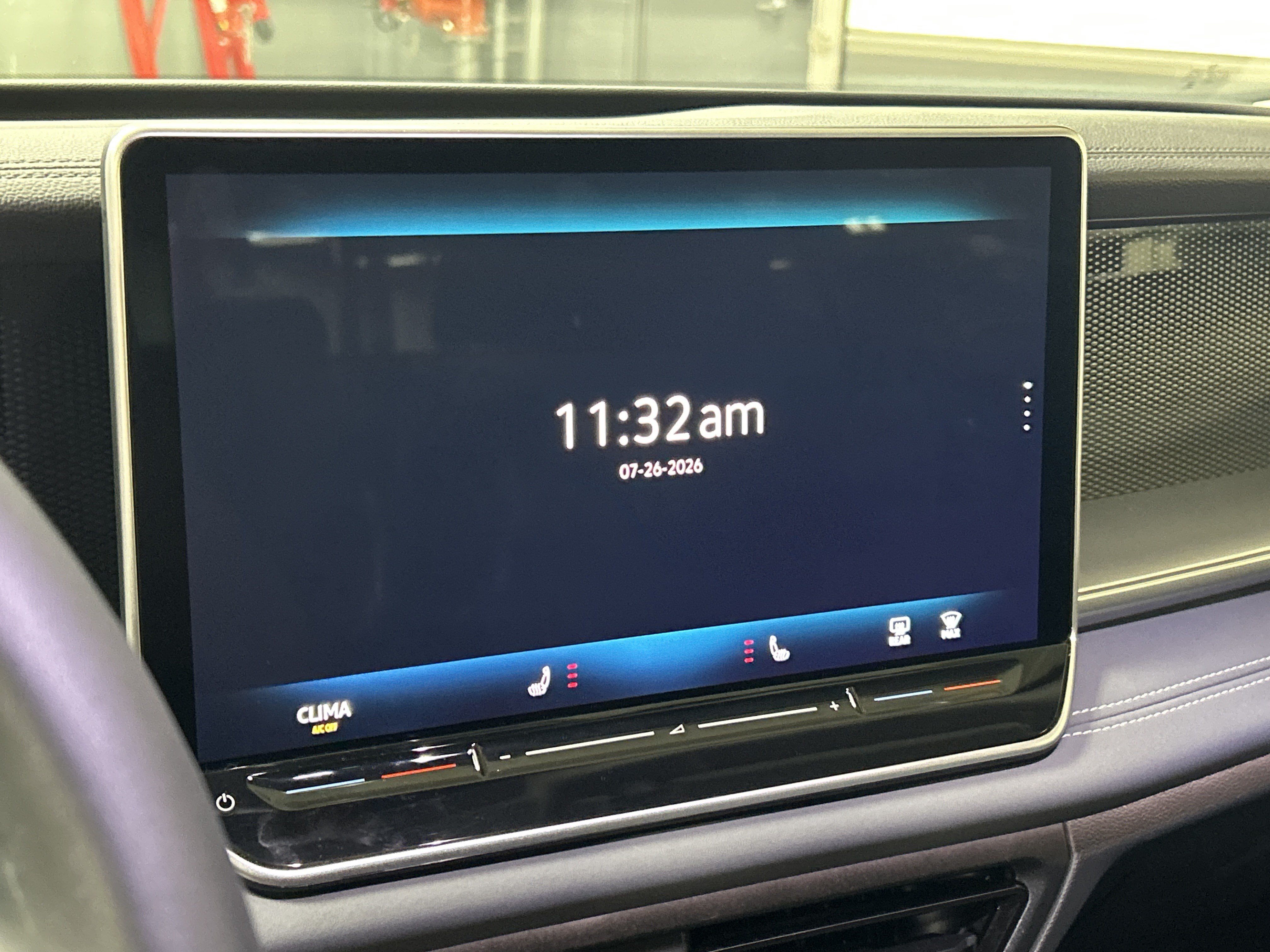 Used 2025 Volkswagen Tiguan SE FWD image 23