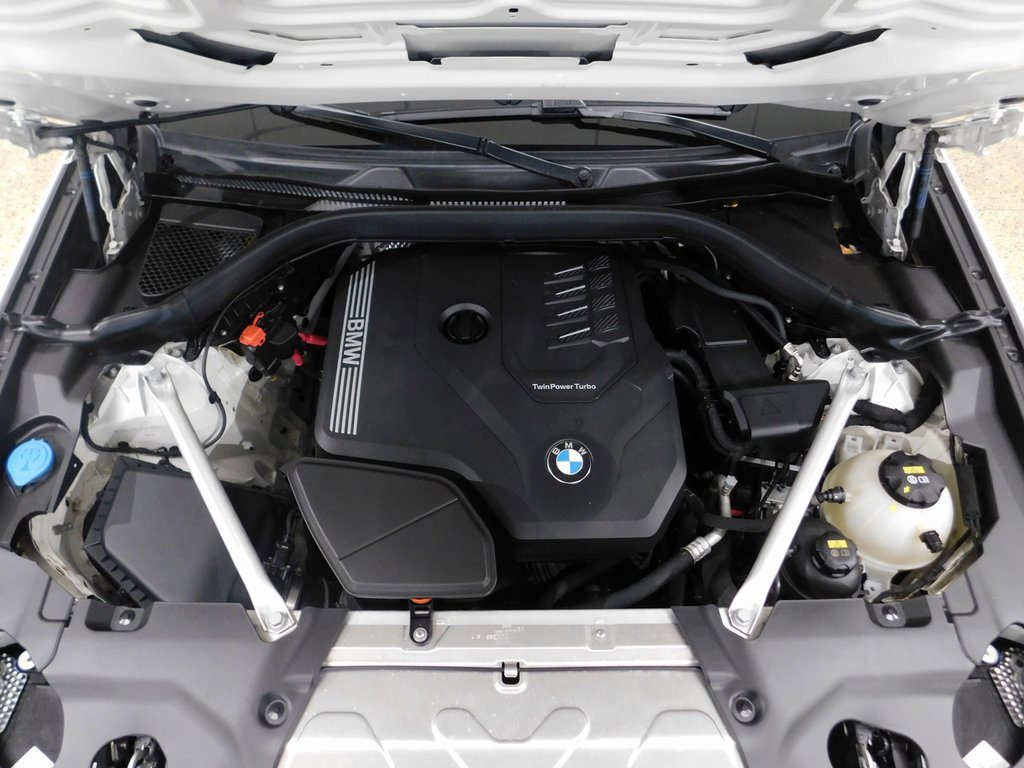 Used 2023 BMW X4 xDrive30i image 12
