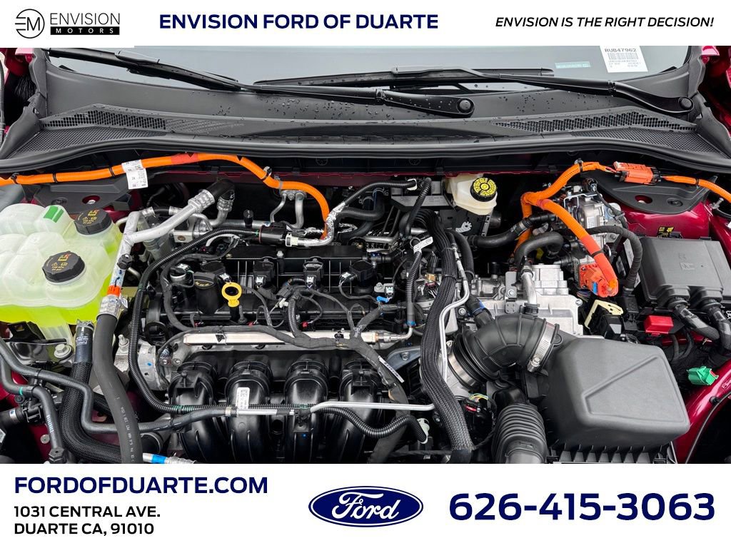 New 2024 Ford Escape SE w/ PHEV Premium Package image 30