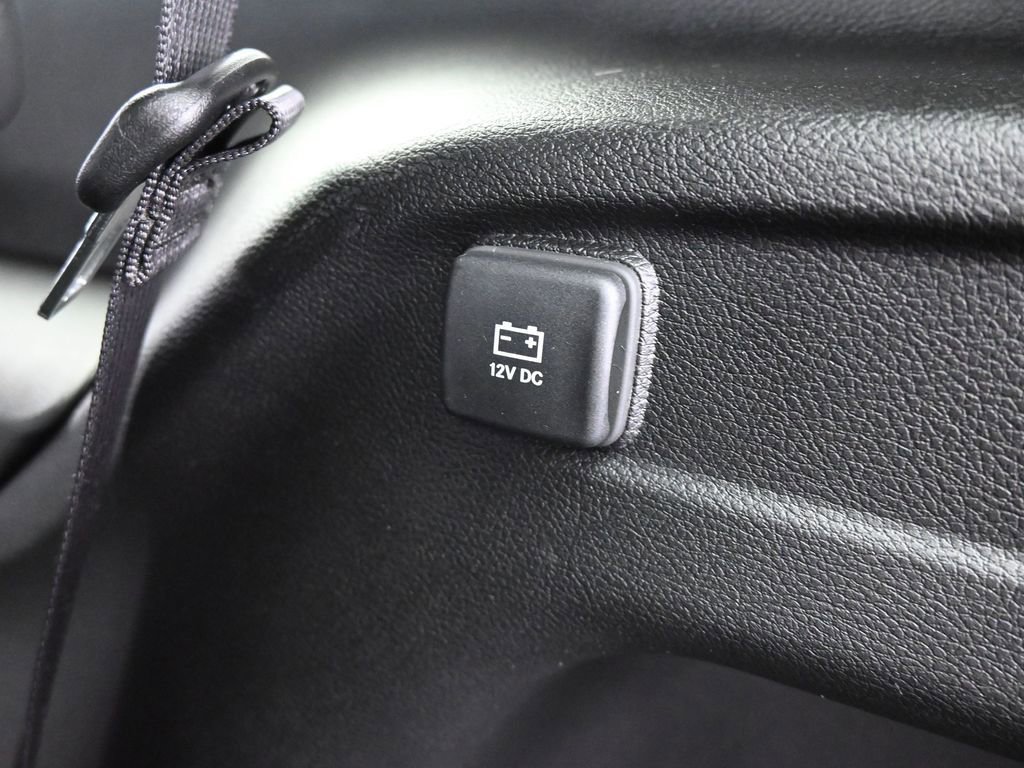 Used 2024 Jeep Grand Cherokee L Limited w/ Black Appearance Package image 41