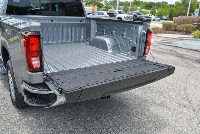 New 2025 GMC Sierra 1500 SLE w/ Preferred Package image 14
