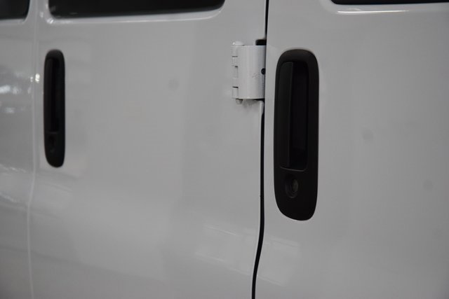 Used 2024 Chevrolet Express 2500 Work Van w/ Driver Convenience Package image 9
