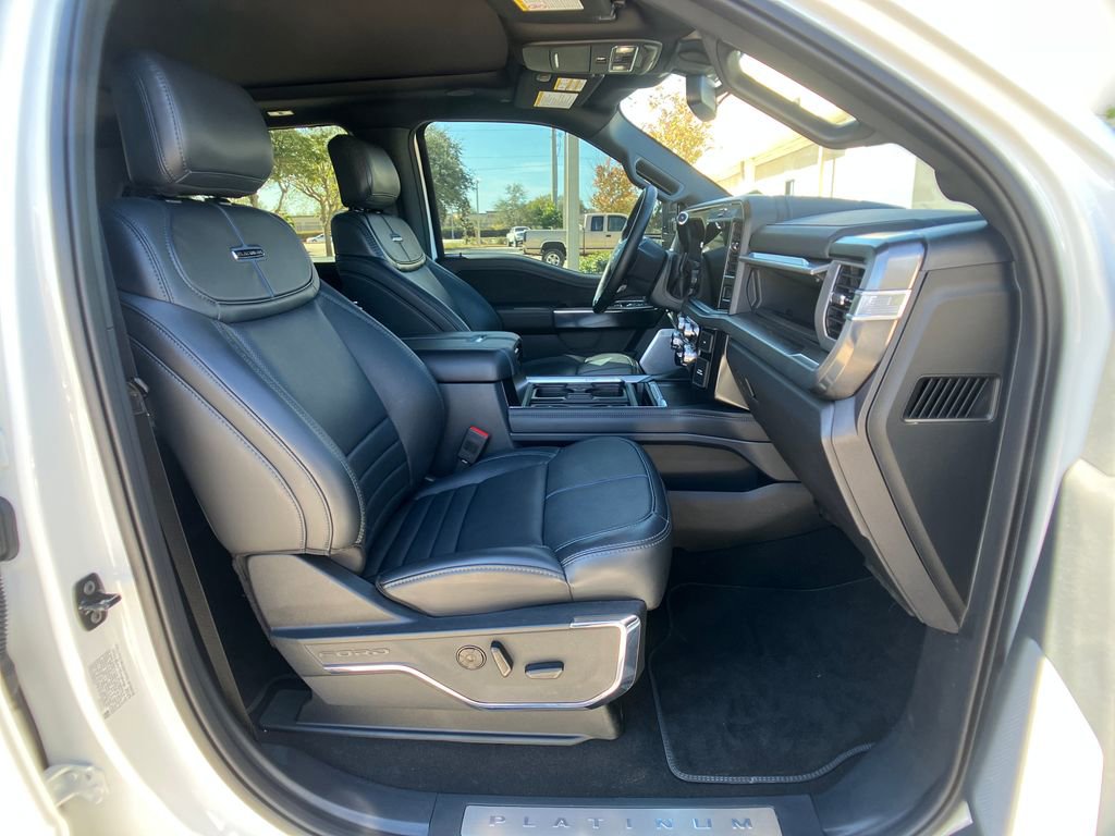 Used 2025 Ford F450 Platinum w/ FX4 Off-Road Package image 7