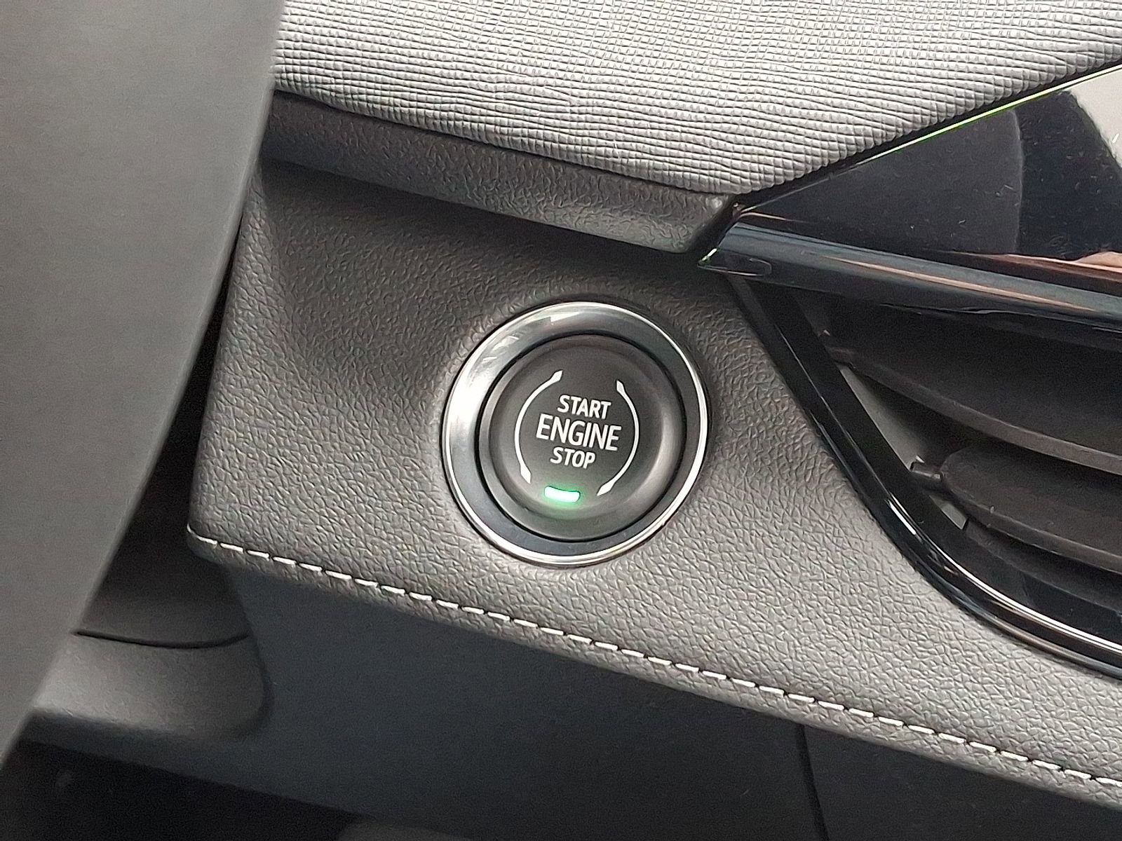 New 2026 Buick Enclave Sport Touring w/ Power Package image 22