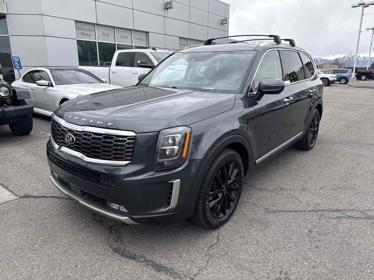Used 2020 Kia Telluride SX w/ SX Prestige Package image 2