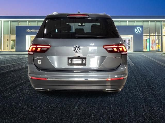 Used 2020 Volkswagen Tiguan SE w/ Panoramic Sunroof Package AWD/4WD image 28