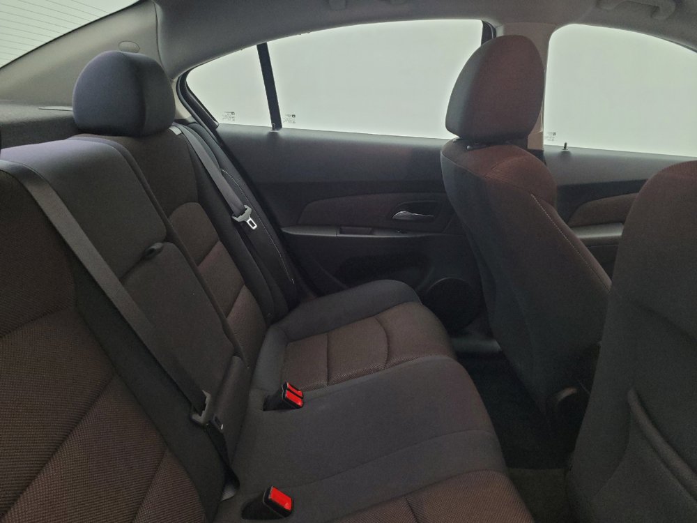 Used 2016 Chevrolet Cruze LT FWD image 19