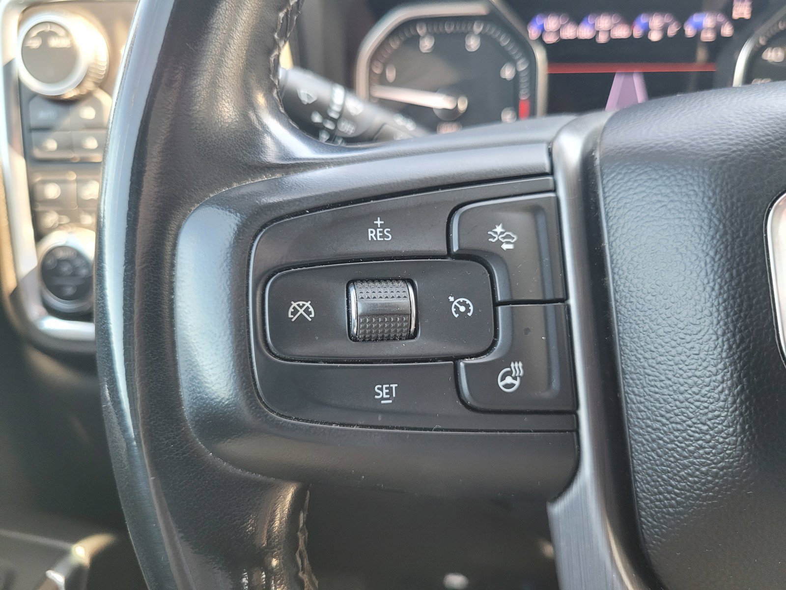 Used 2023 GMC Sierra 3500 Denali AWD/4WD image 25