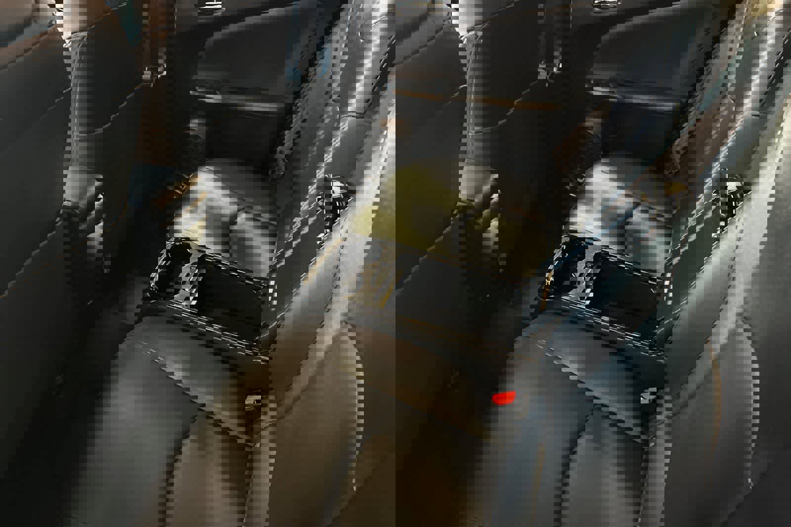 Used 2019 Toyota Prius Prime Advanced w/ Carpet Mat Package image 5