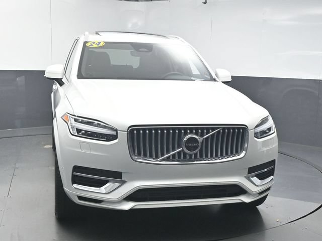 Used 2024 Volvo XC90 T8 Plus w/ Protection Package AWD/4WD image 3