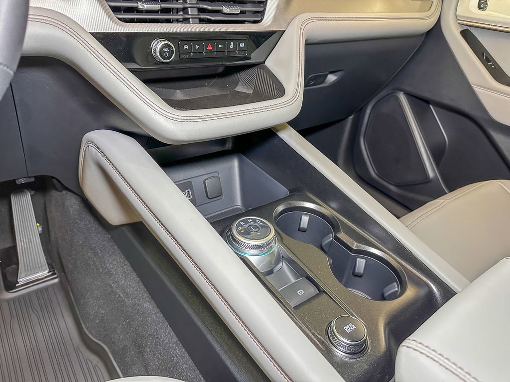 New 2026 Ford Explorer Active w/ Active Comfort Package image 33
