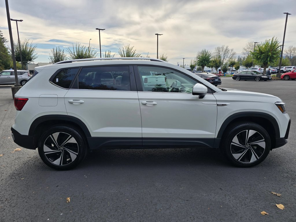 Used 2024 Volkswagen Taos SE AWD/4WD image 25