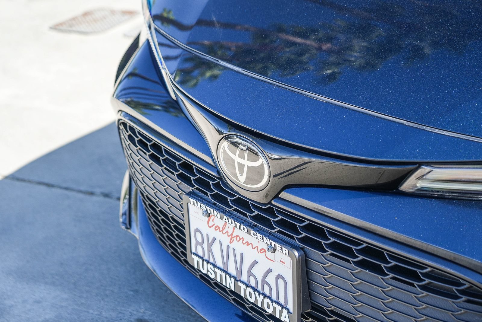 Certified 2019 Toyota Corolla SE FWD image 3