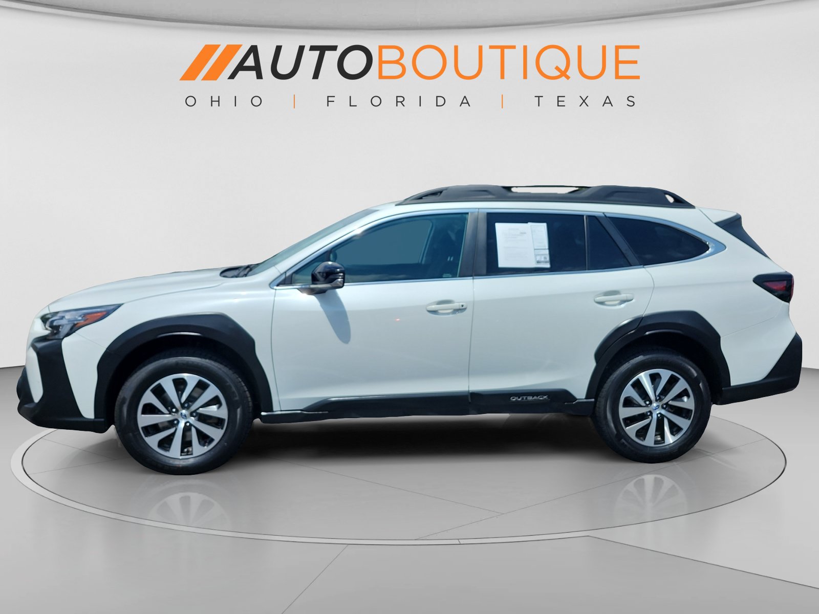Used 2025 Subaru Outback Premium AWD/4WD image 2