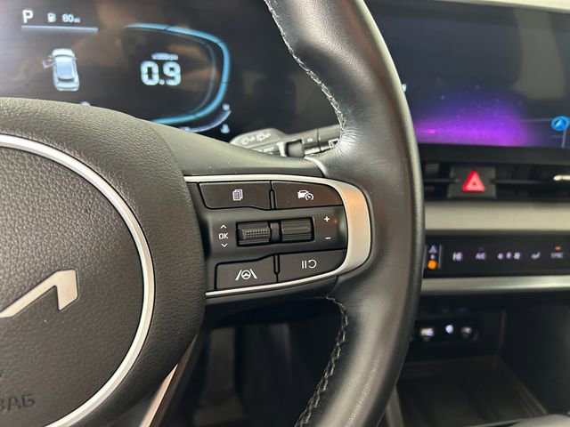 Used 2023 Kia Sportage EX image 17