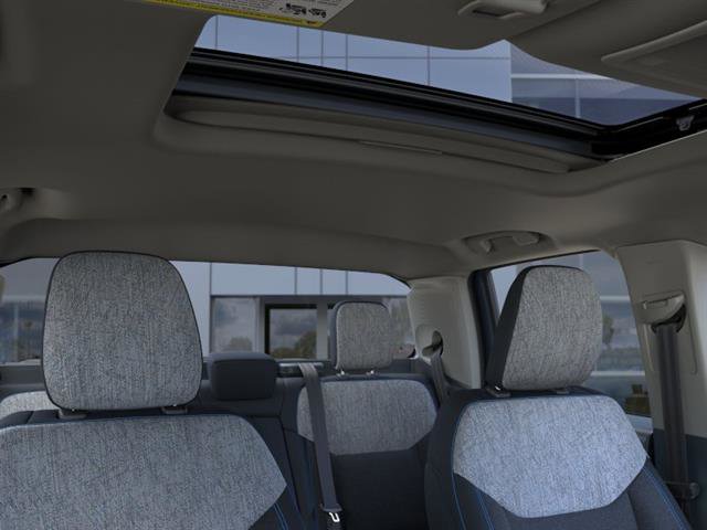 New 2025 Ford Maverick XLT w/ XLT Luxury Package FWD image 16