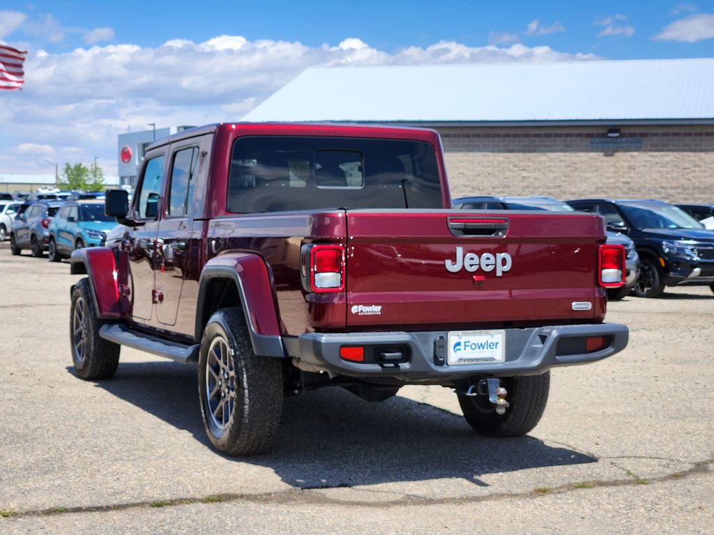 Used 2022 Jeep Gladiator Overland w/ Popular Equipment Package AWD/4WD image 3