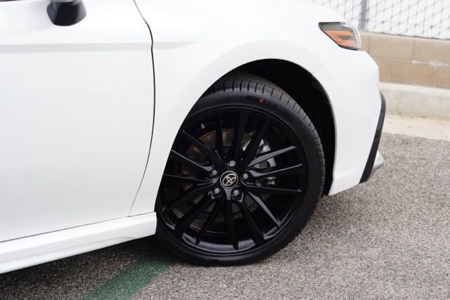 Used 2024 Toyota Camry XSE image 8