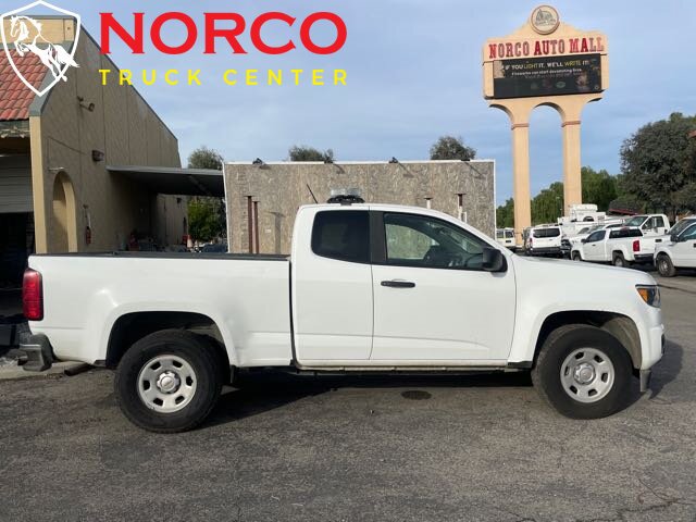 Used 2017 Chevrolet Colorado W/T AWD/4WD image 1