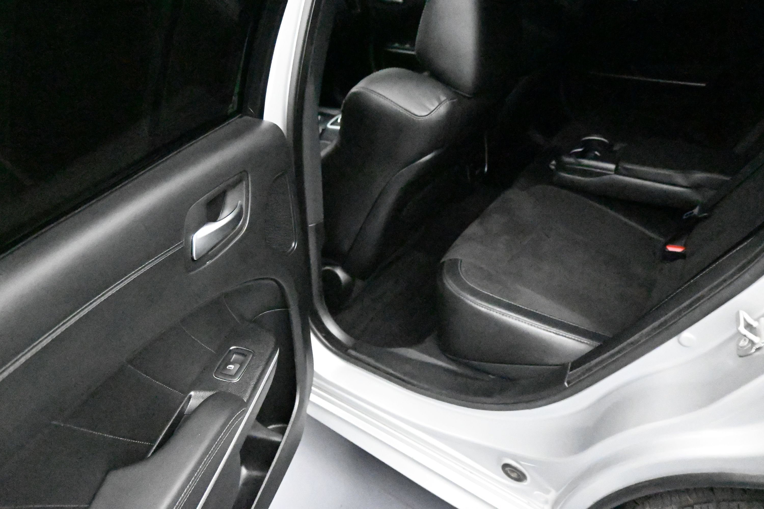 Used 2020 Dodge Charger Scat Pack RWD image 18