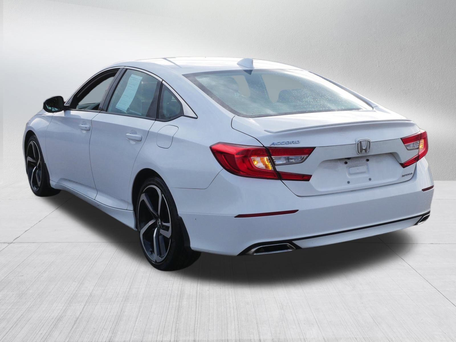 Used 2019 Honda Accord Sport image 5
