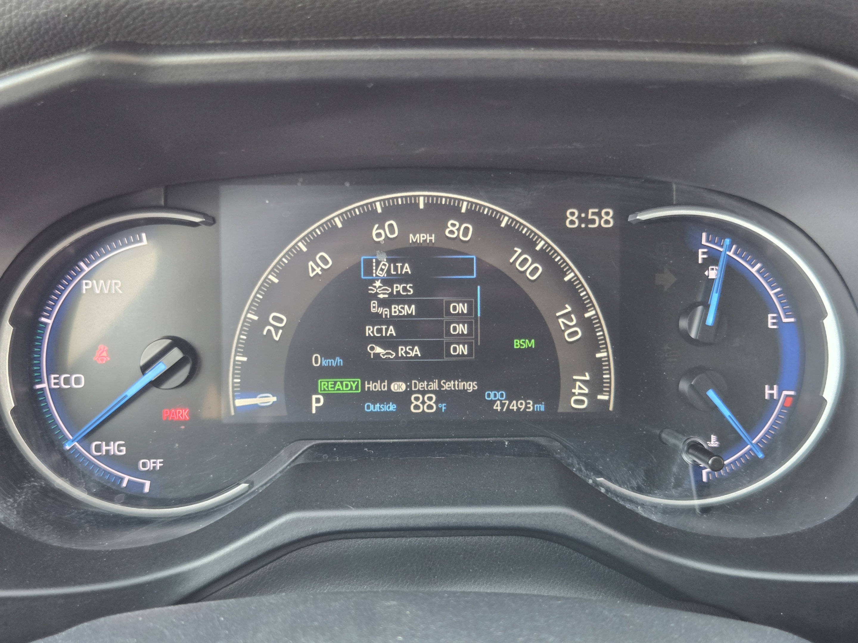 Used 2025 Toyota RAV4 XLE AWD/4WD image 12