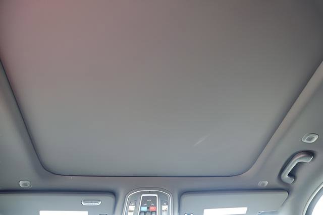 New 2026 Jeep Grand Wagoneer Limited image 18