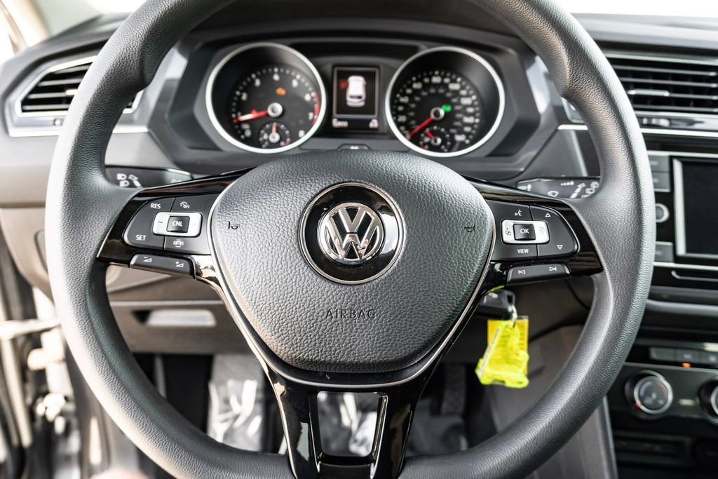 Used 2020 Volkswagen Tiguan S FWD image 17