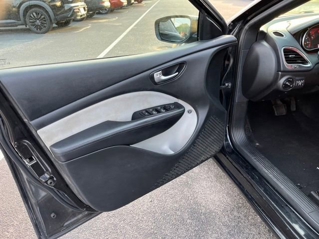 Used 2014 Dodge Dart SXT FWD image 5