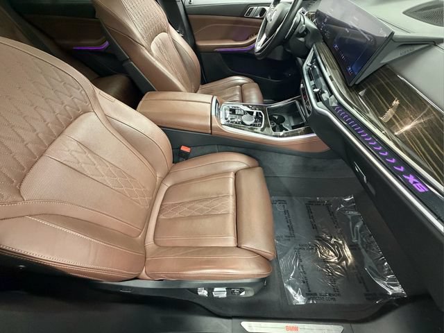Used 2025 BMW X5 xDrive50e AWD/4WD image 24