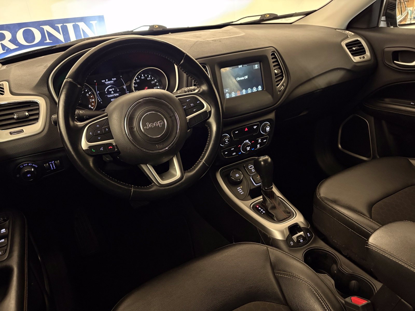 Used 2020 Jeep Compass Latitude AWD/4WD image 15