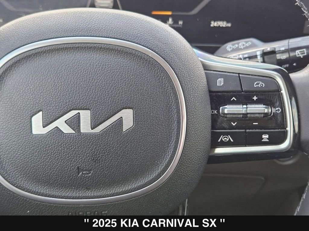 Used 2025 Kia Carnival SX FWD image 26