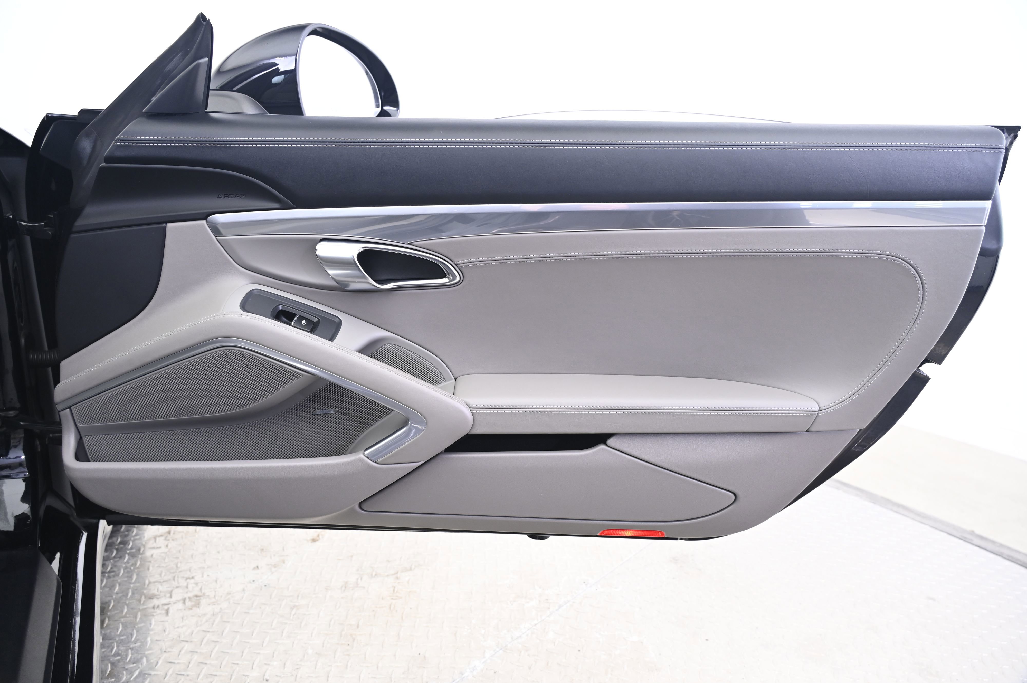 Used 2015 Porsche 911 Targa 4S image 20