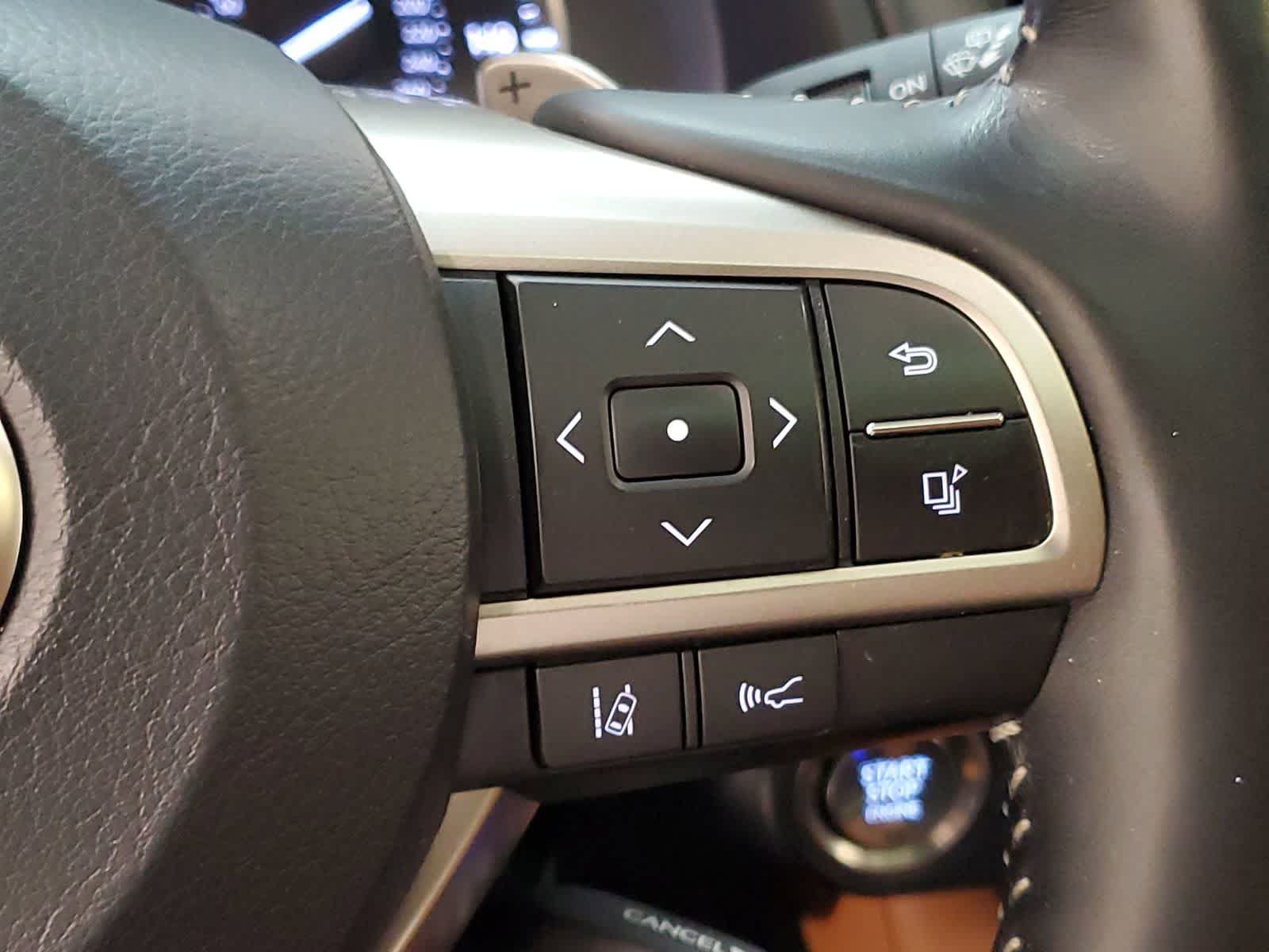 Used 2021 Lexus RX 350L FWD w/ Premium Package image 13