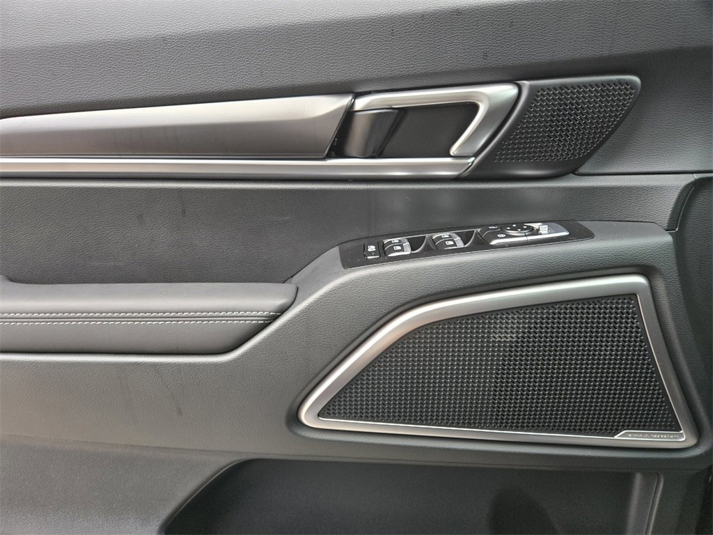 New 2025 Kia Telluride S image 16