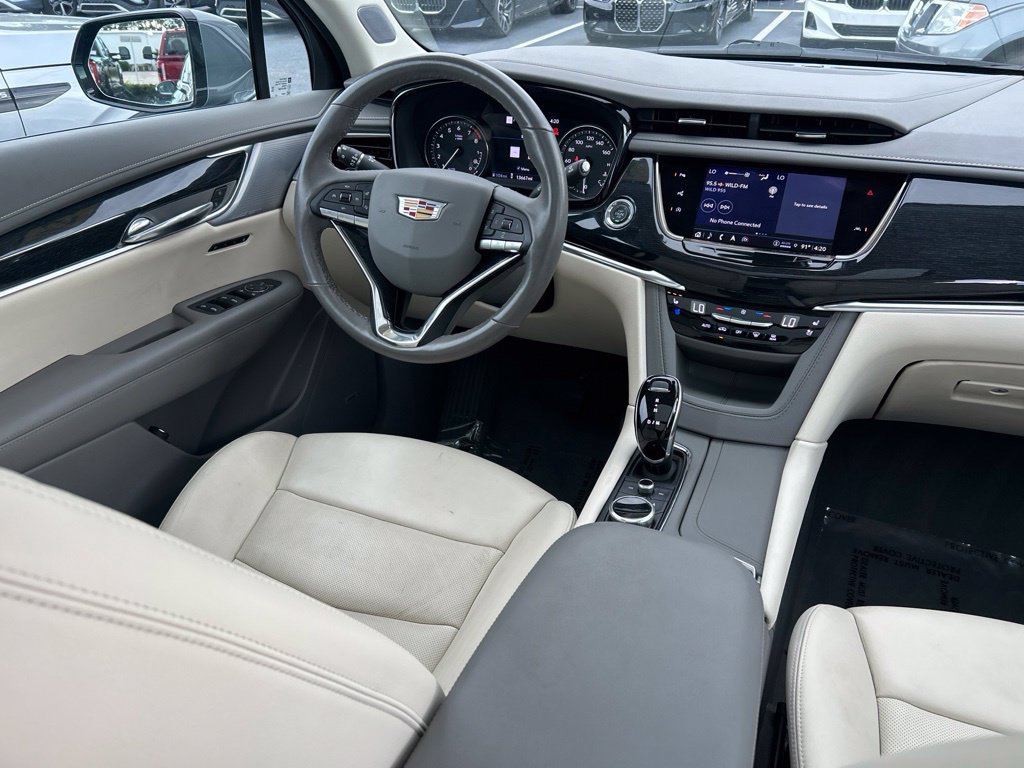 Used 2024 Cadillac XT6 Premium Luxury w/ Technology Package FWD image 10