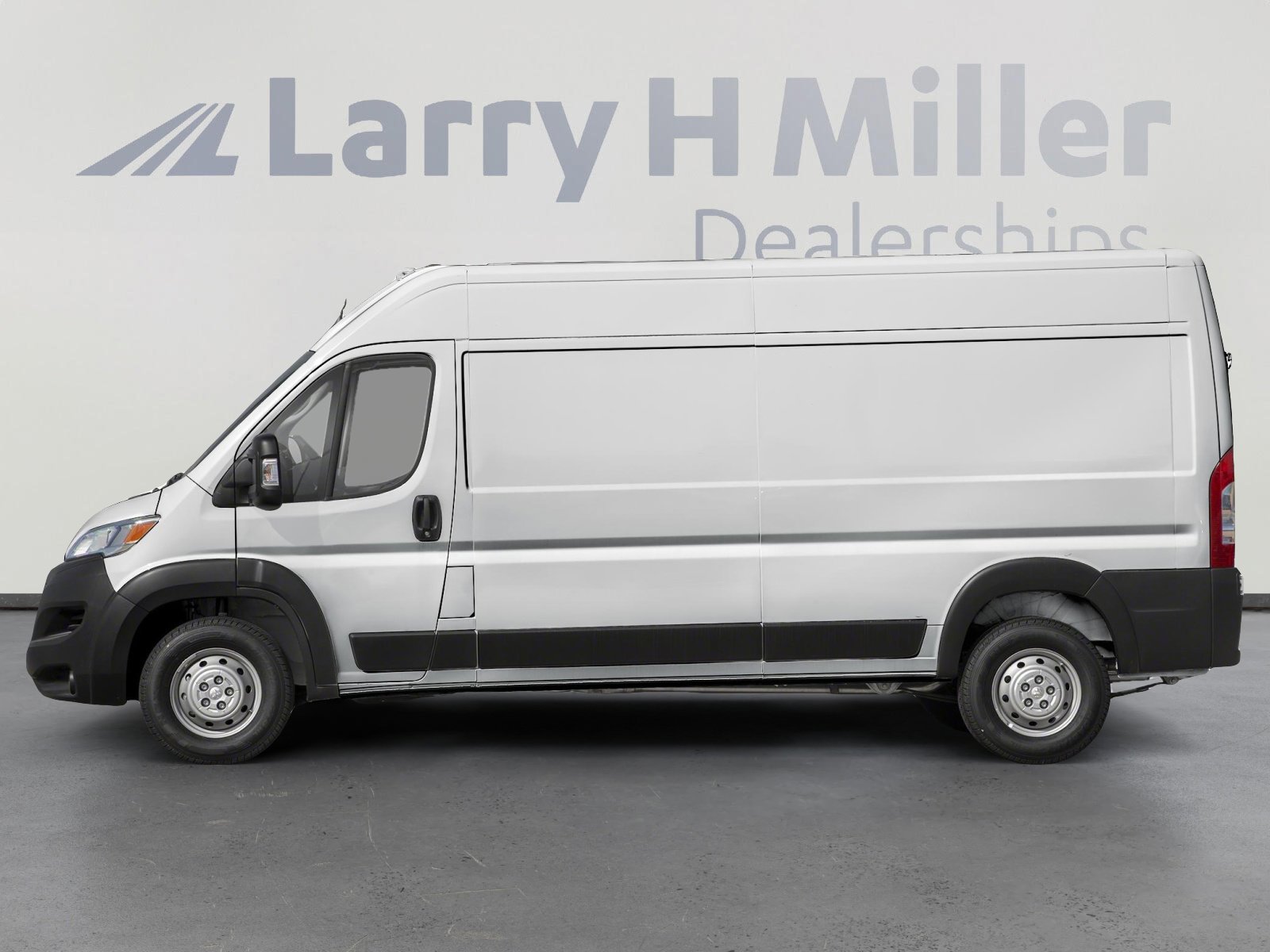 Used 2023 RAM ProMaster 2500 image 3