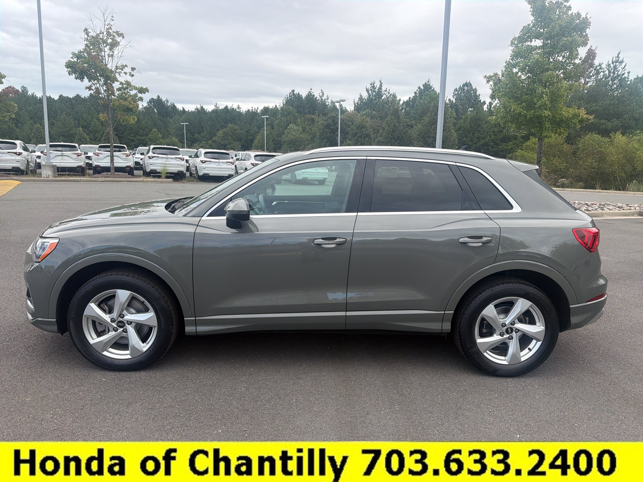 Used 2022 Audi Q3 2.0T Premium AWD/4WD image 4