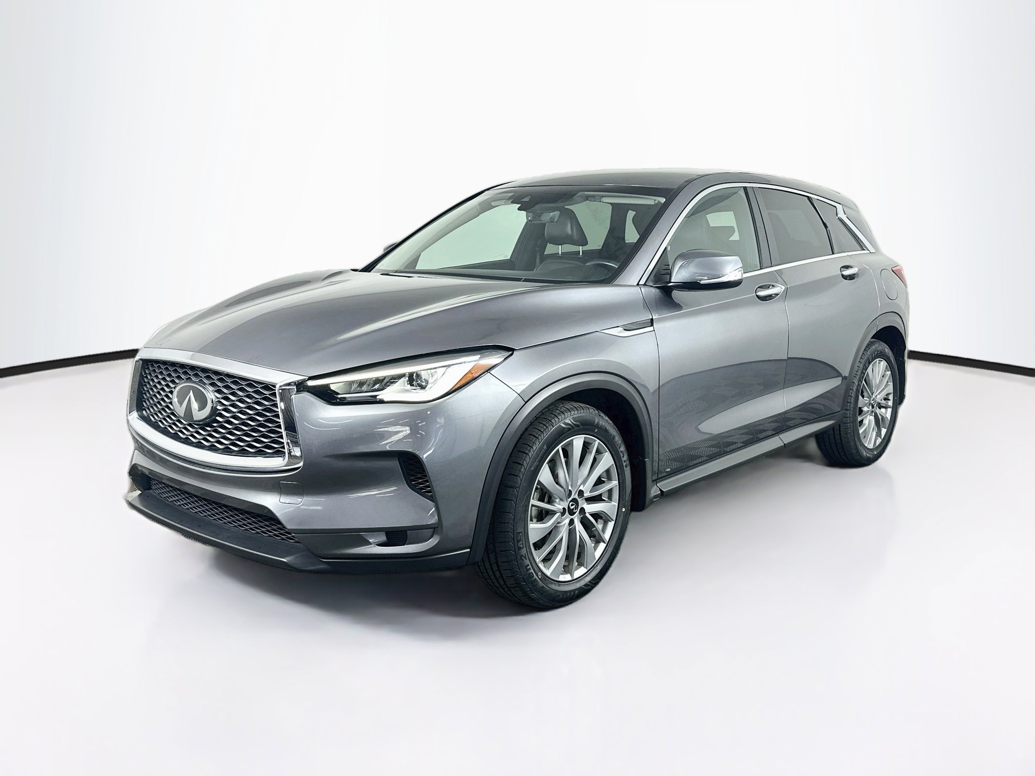 Used 2023 INFINITI QX50 Pure FWD image 3