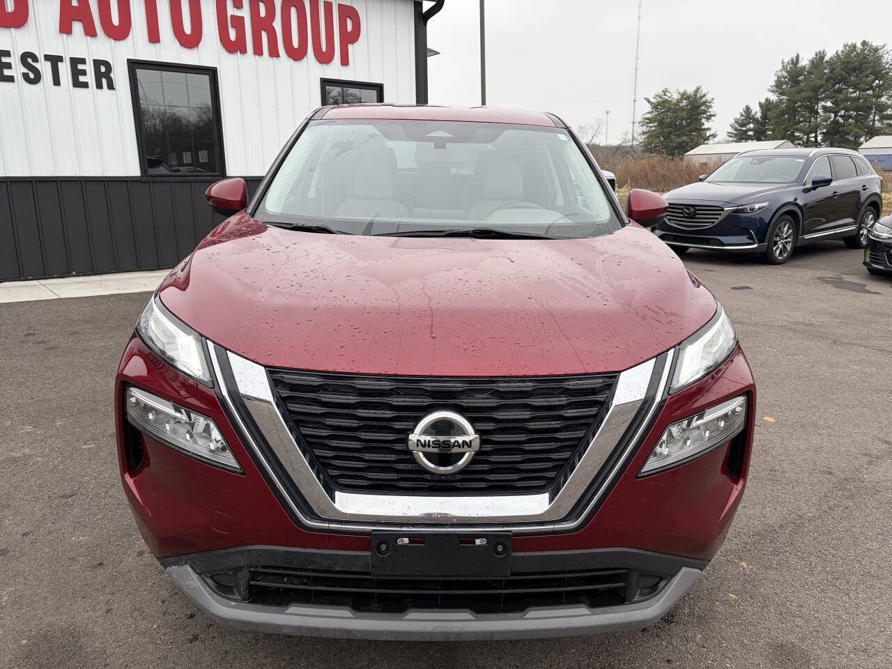 Used 2021 Nissan Rogue SV AWD/4WD image 3